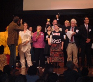 Ig Nobel winners, Nobel Laureates and chicken and egg opera singers, 2007